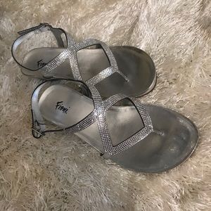 Short wedged sandals